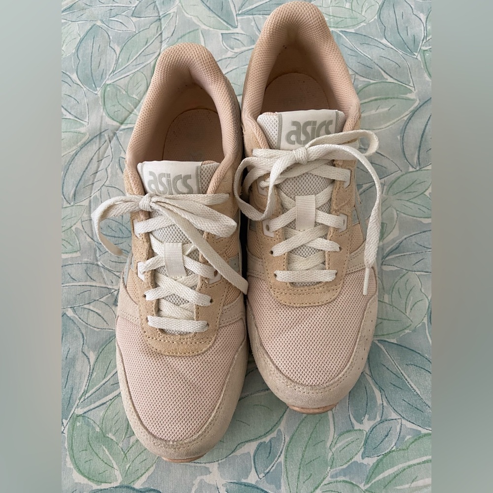 ASICS Sneakers size 9.5